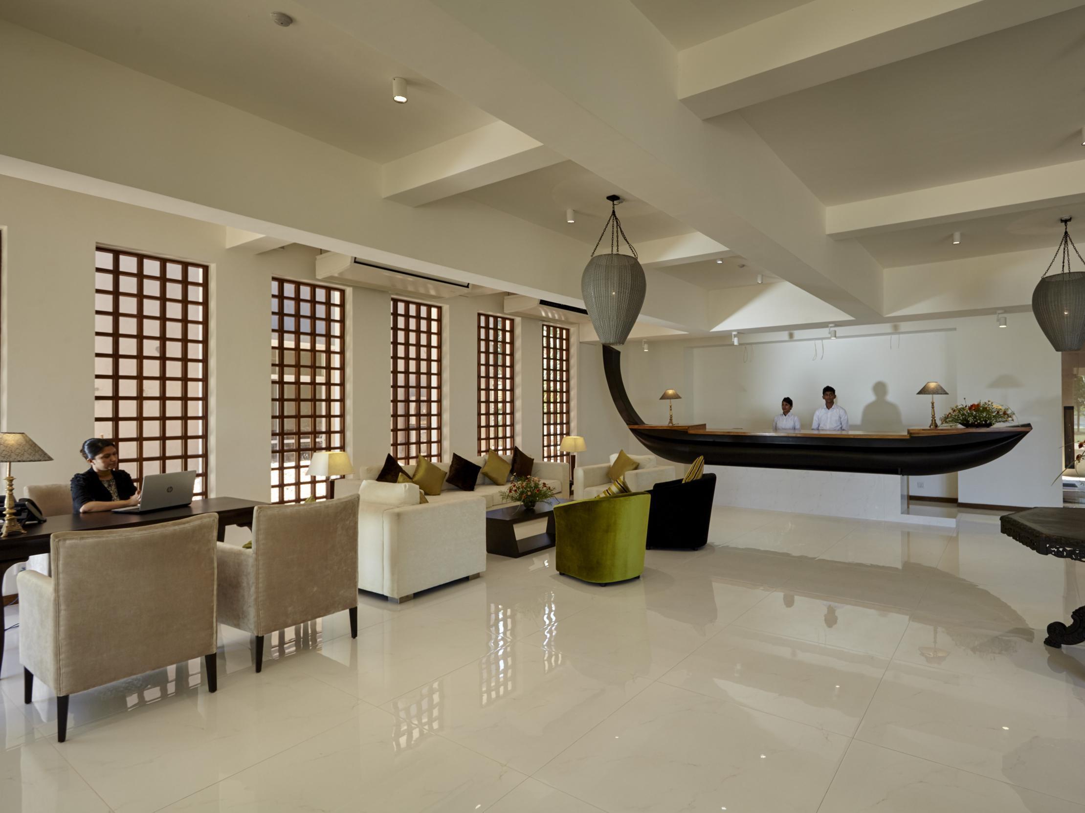 Amaranthe Bay Resort & Spa Тринкомали Экстерьер фото