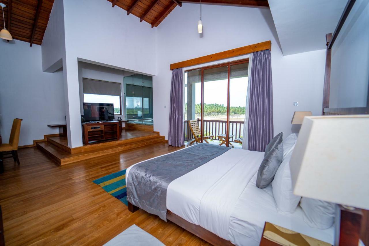 Amaranthe Bay Resort & Spa Тринкомали Экстерьер фото